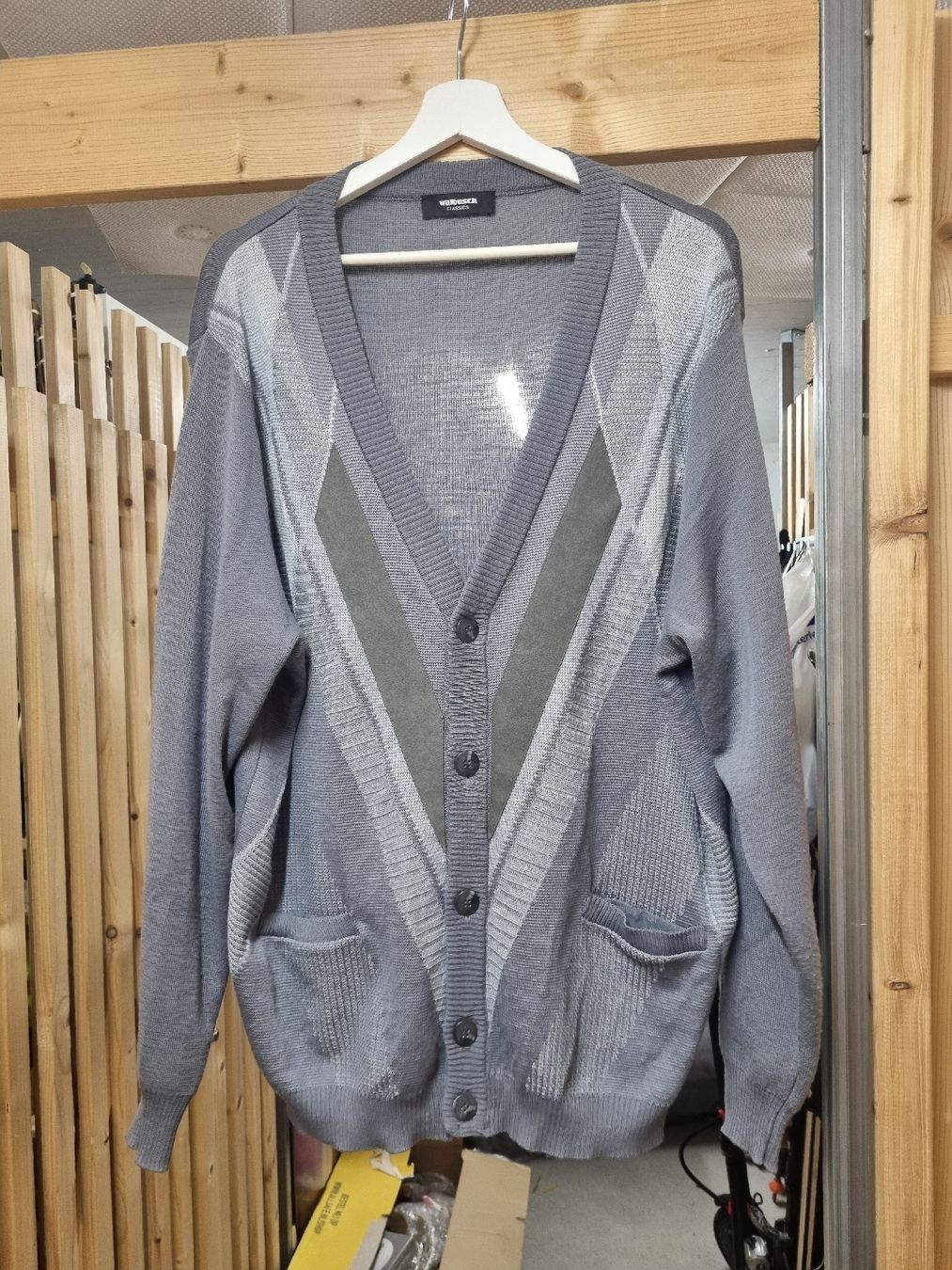 Gilets & Westen: Walbush Cardigan grey argyle pattern men's size L – Gebraucht aus Zürich von dvb_k2cq