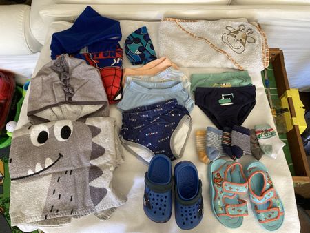 Ab 5.- lot kind schwimmbad set grösse 98-104 und 25-27