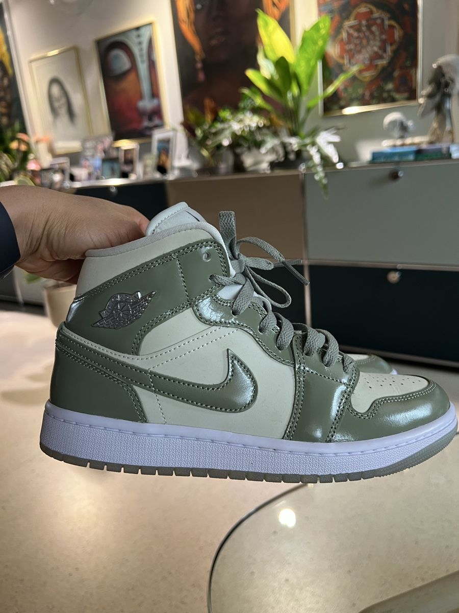 Scarpe da donna: Jordan Air 1 Mid SE Olive, Grösse 39 – Usato da Dietikon venduto da k.mirella
