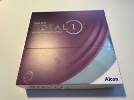 90 Dailies Total 1 one-day contact lenses (-2.50)