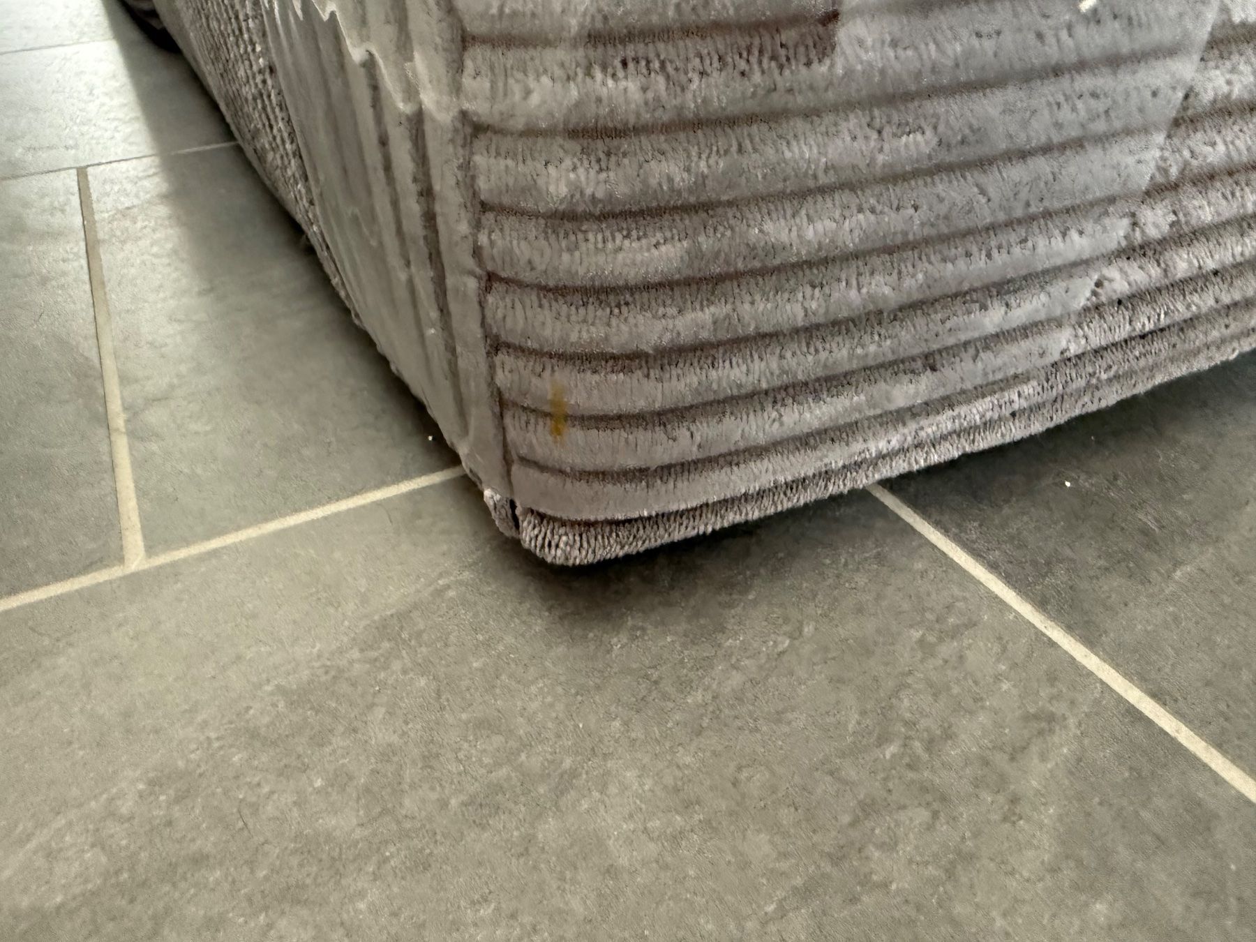 Sofas: Graues Cord Sofa – D'occasion à Suhr par axsps 4