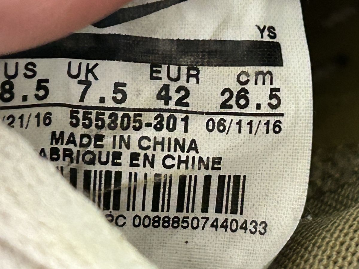 Nike Herrenschuhe: Nike Air Berwuda Grösse 42 oliv – Gebraucht aus Wolhusen von eve_m6cg 6