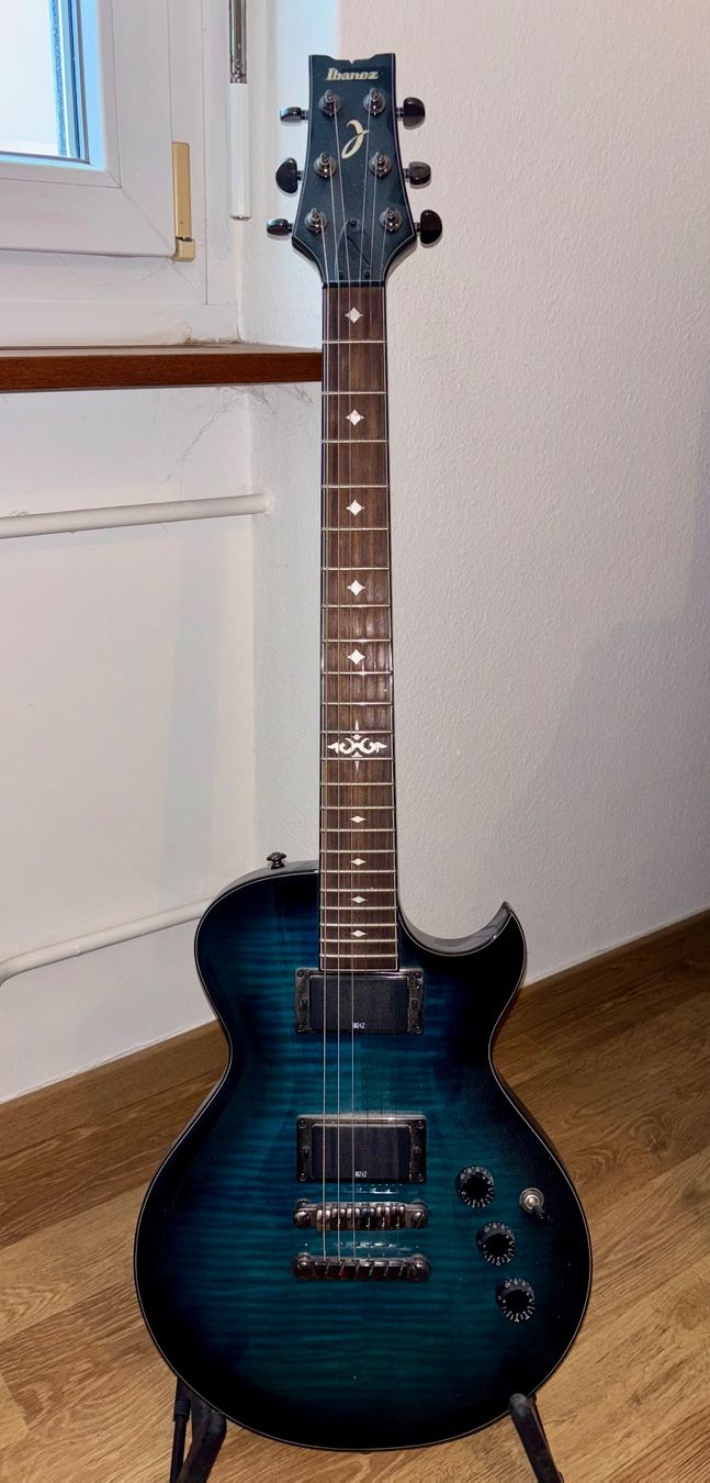Strumenti musicali: Ibanez ARC100 Artcore Custom - E-Gitarre, Top Zustand! – Usato da Zürich venduto da fja_hhw9