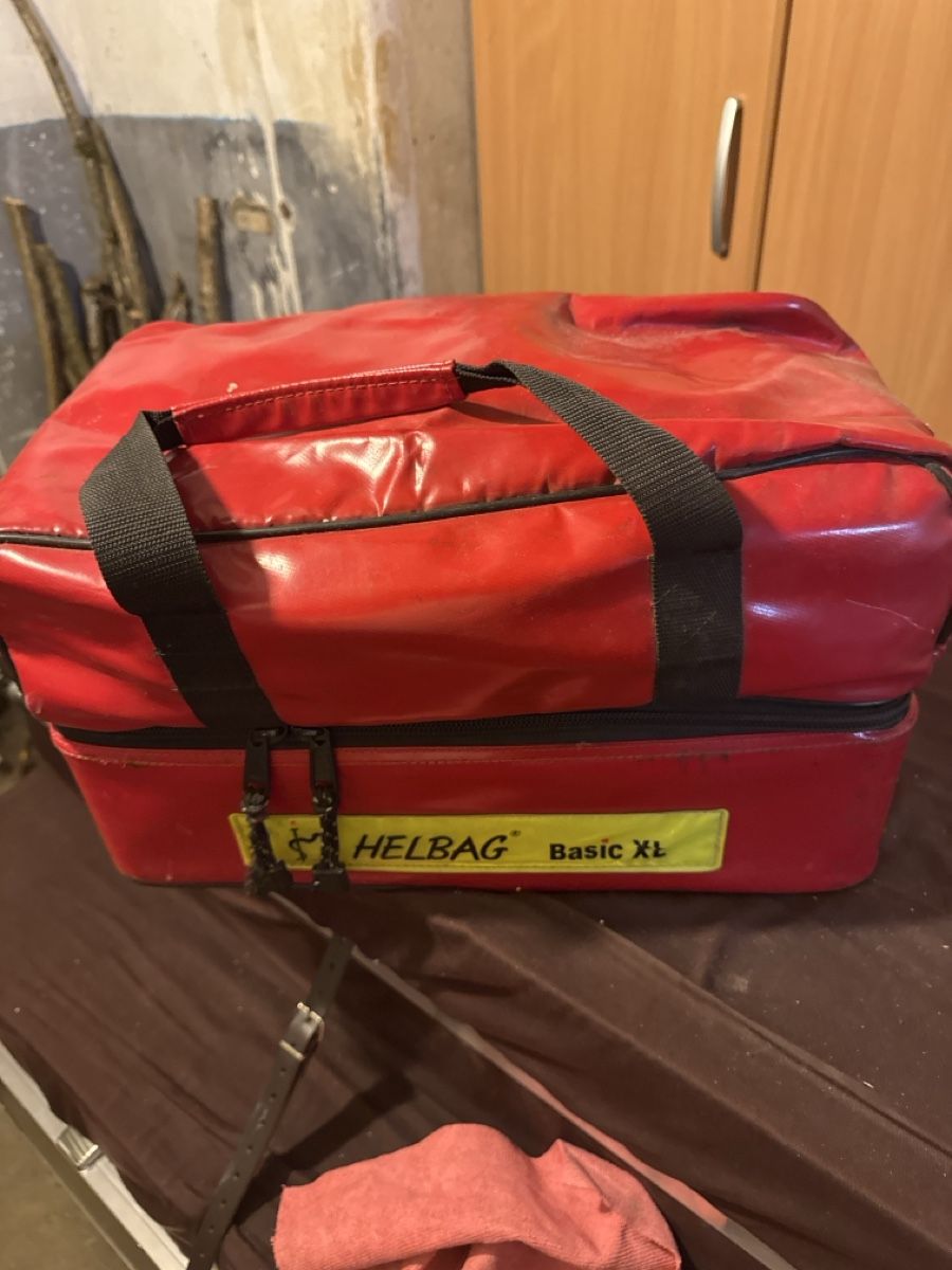 Tous les outils: Notfalltasche mit Sauerstoff komplett – Neuf (Voir description) à Herisau par Brockinet 8