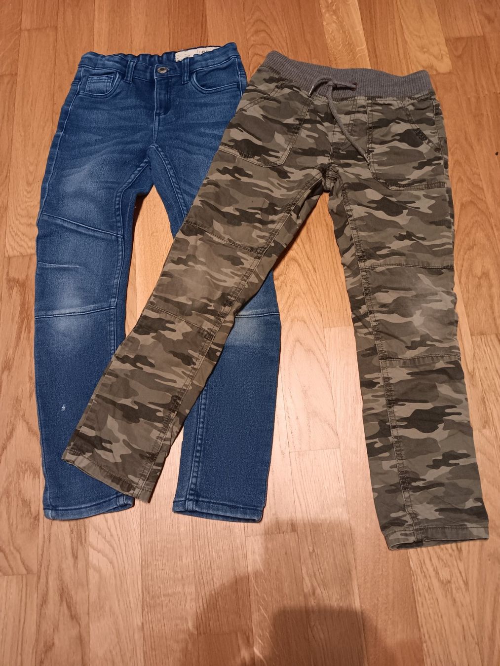 Lotti & Set di vestiti: Kinder Kleider Paket,Gr.140 – Usato da Oftringen venduto da WufffWuff