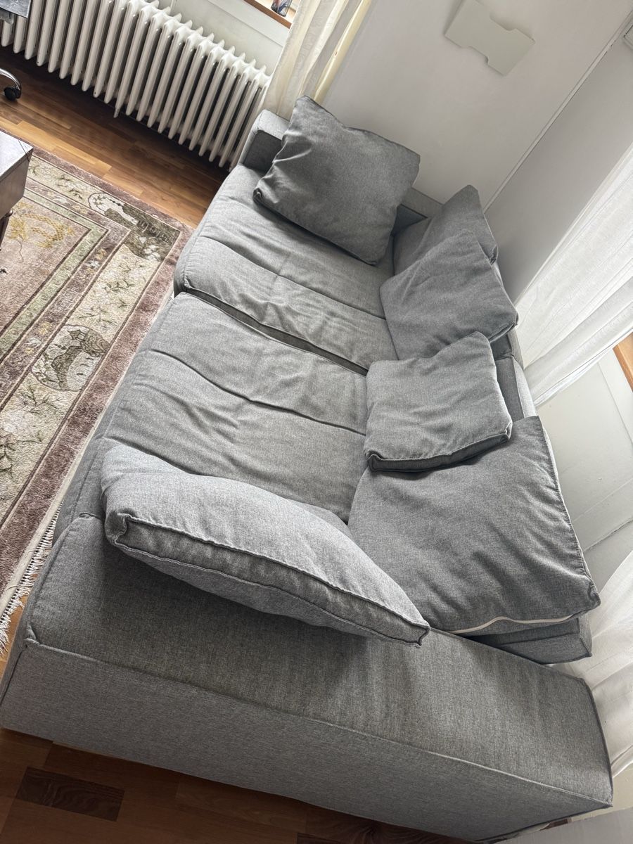 Interio Divani: Sofa Intgrau mit Kissen gebraucht – Usato da Kilchberg ZH venduto da Suisse500 1