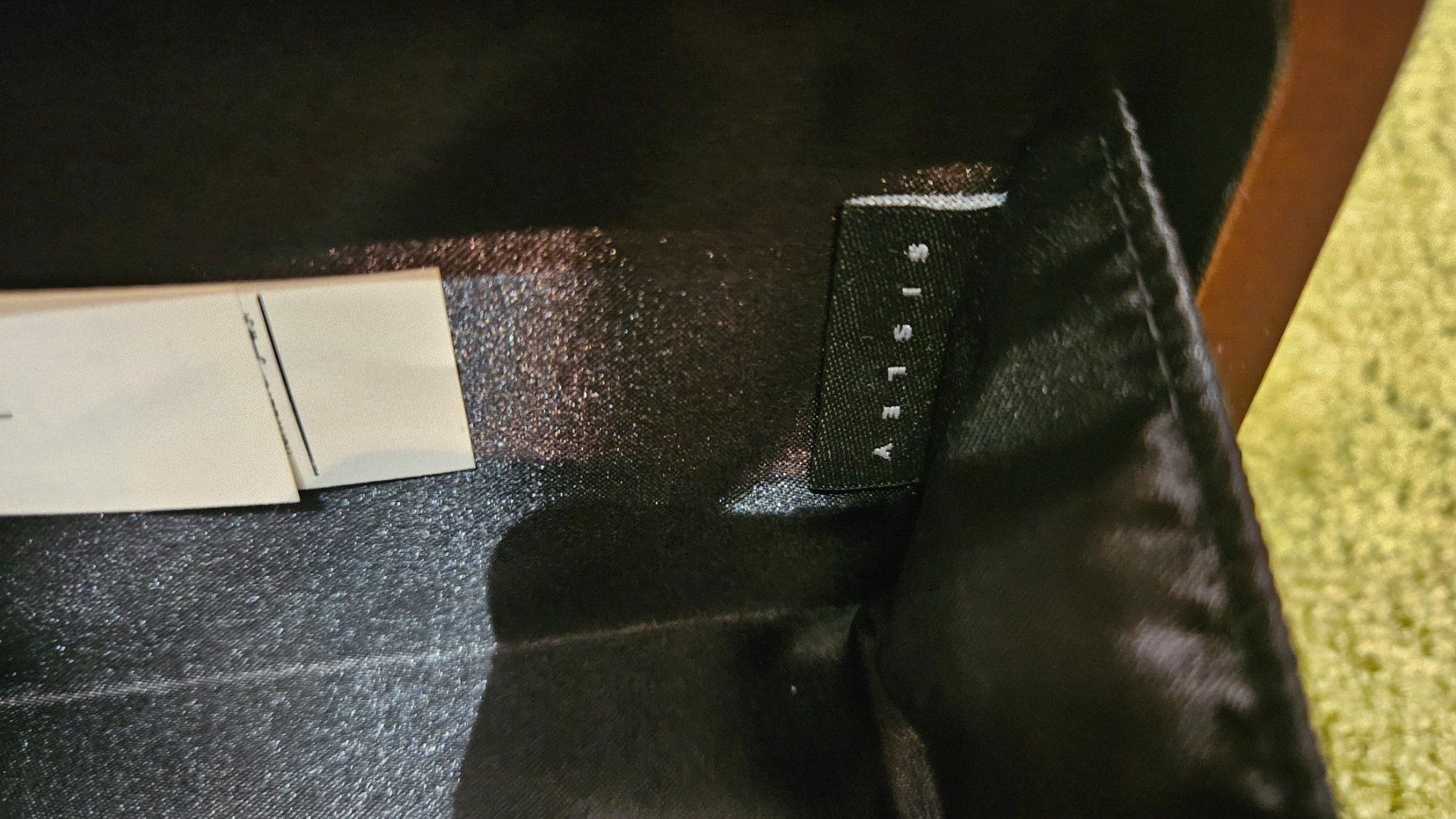 Borse da donna: Borsetta rigida marrone con catenella Sisley – Usato da Melano venduto da H-Sara 3