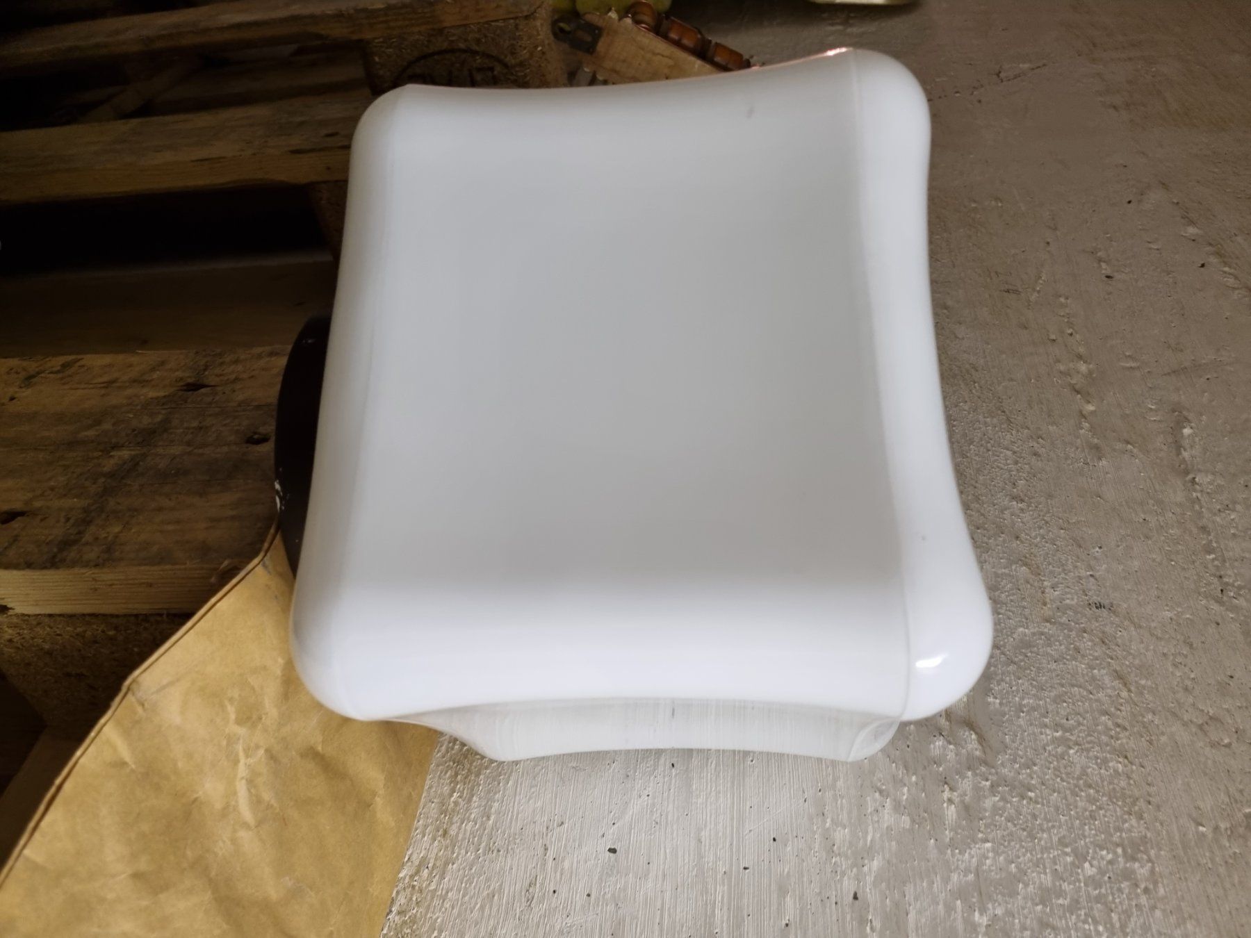 Kronleuchter & Deckenlampen: Kubische Vintage Deckenlampe – Gebraucht aus Basel von Jcva 9