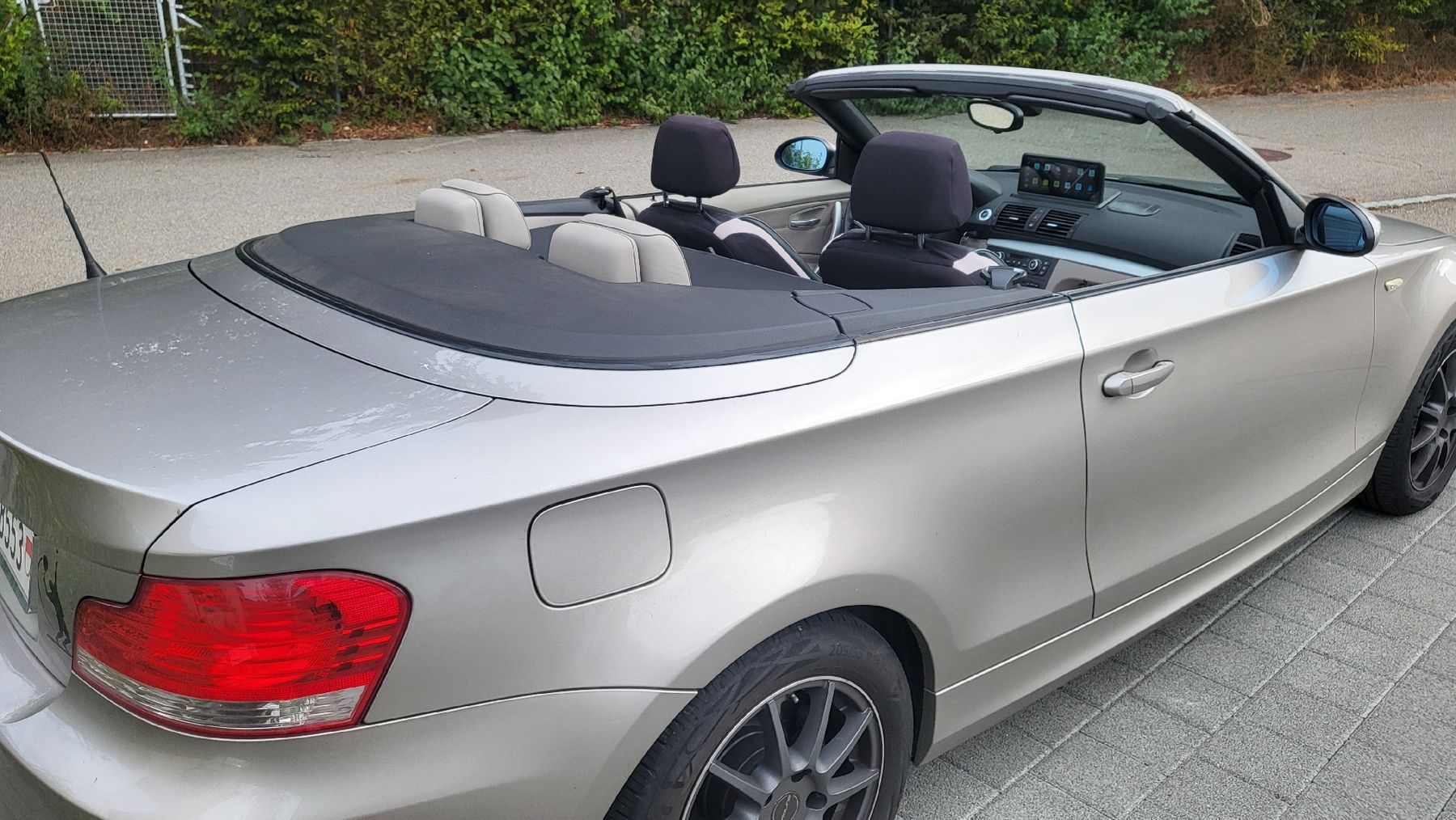 BMW Automobili: BMW 118i Cabrio Steptronic – Usato da Büren SO venduto da Muchepe1