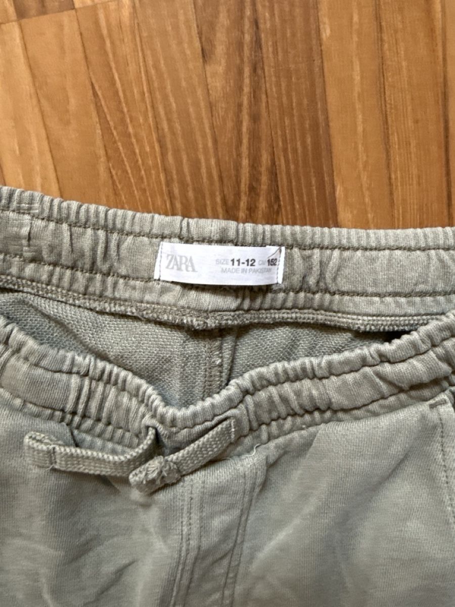 Zara Lotti & Set di vestiti: Coole Mädchenhosen Gr. 152 – Usato da Horgen venduto da minimouse09 3