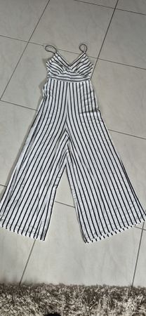 Sommer Jumpsuit, gestreift, Stradivarius, Gr. S - Neu!