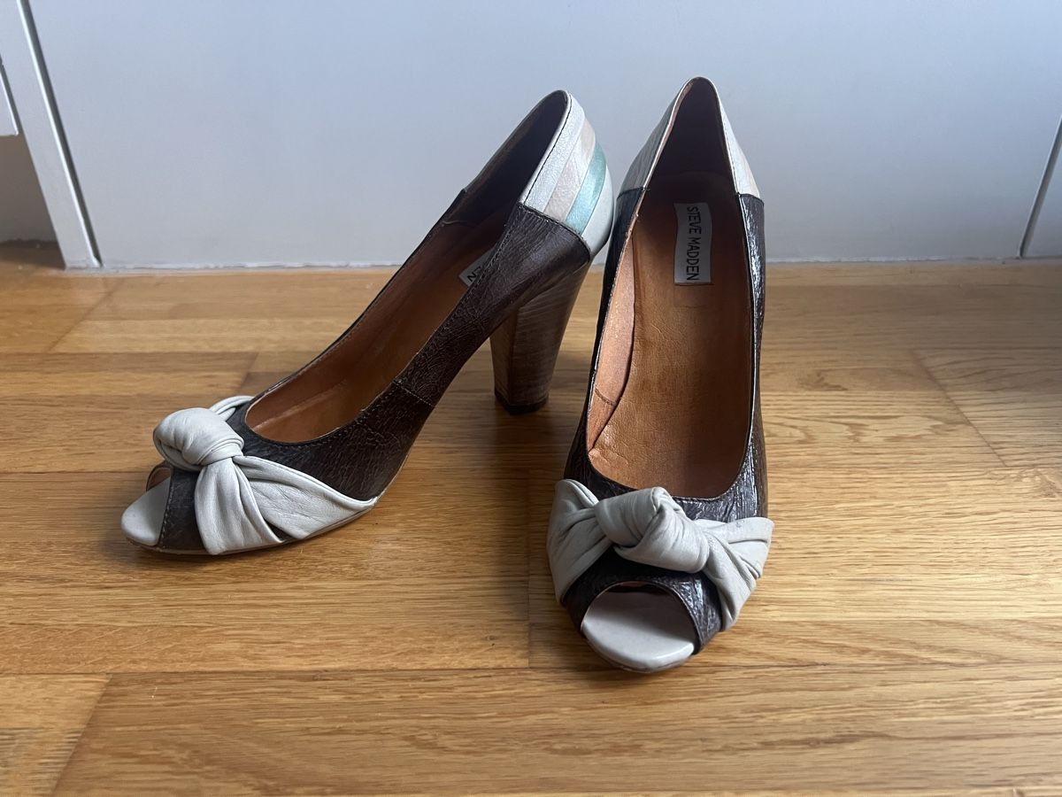 Steve Madden Damenschuhe: Steve Madden Leder-High Heel US 7.5 - EU 38 – Gebraucht aus Hünenberg See von mississauga 6