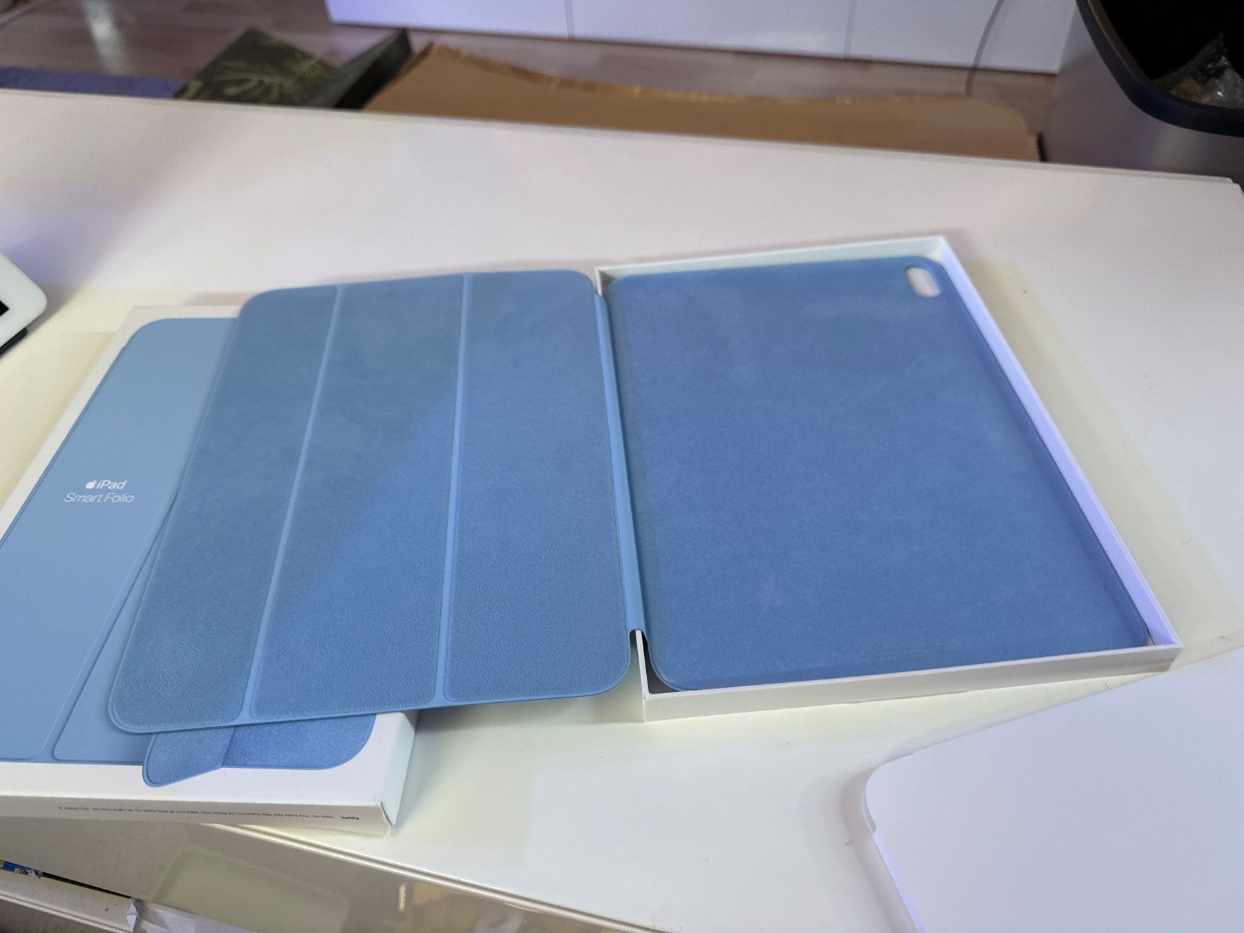 Apple Covers & Borse: Apple iPad (10. Gen) Smart Folio hellblau neu – Nuovo e nell'imballaggio originale da Allschwil venduto da meeresperle 5