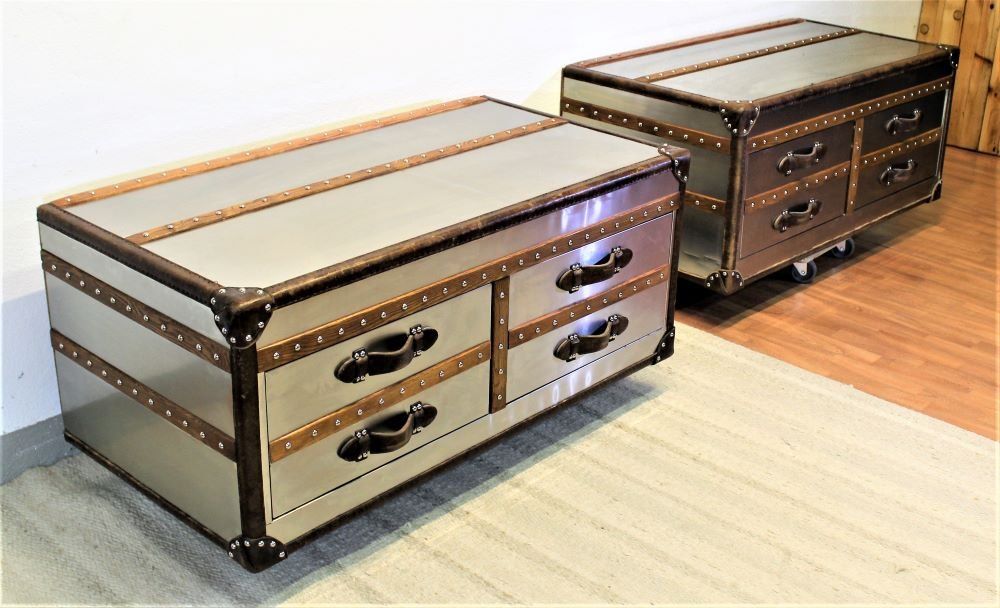 Mobili TV: Sideboard, Kommode. Vintage, Aluminium. – Usato da Trun venduto da artantic