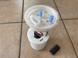 Benzinpumpe / Kraftstoff - Fördereinheit VW Polo