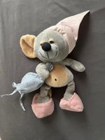Stofftier-Maus mit Schlafmütze