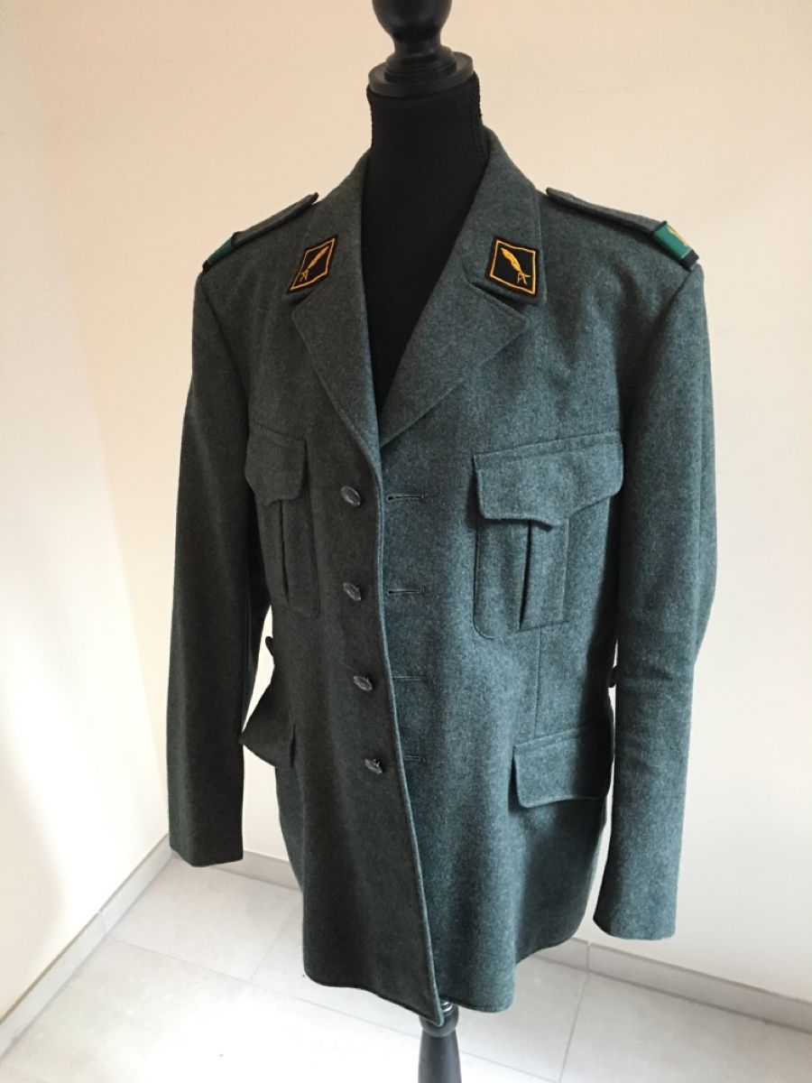 Schweizer Armee Uniformi: COMPLETE - souvenir CH Uniform mit Helm, Stiefel u Mantel – Nuovo (secondo la descrizione) da Le Grand-Saconnex venduto da christianbmarx 3