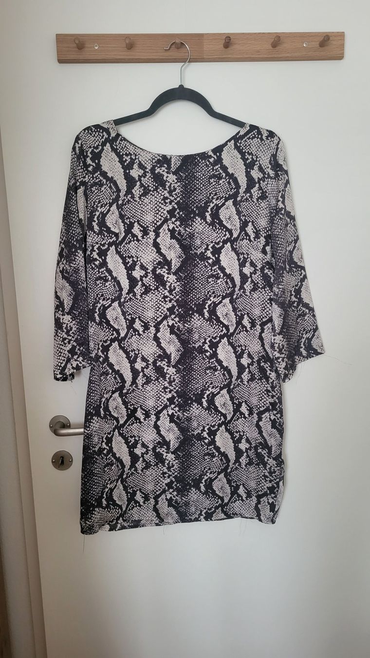 Vestiti: Robe serpent satinée – Usato da Kloten venduto da kar_zjb2