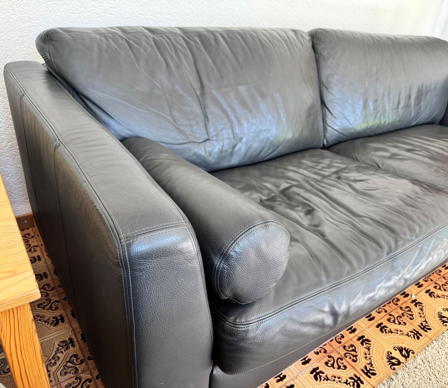 Interio Sofas: Canapé en cuir anthracite – Gebraucht aus Ecublens VD von isa_nx8s 3