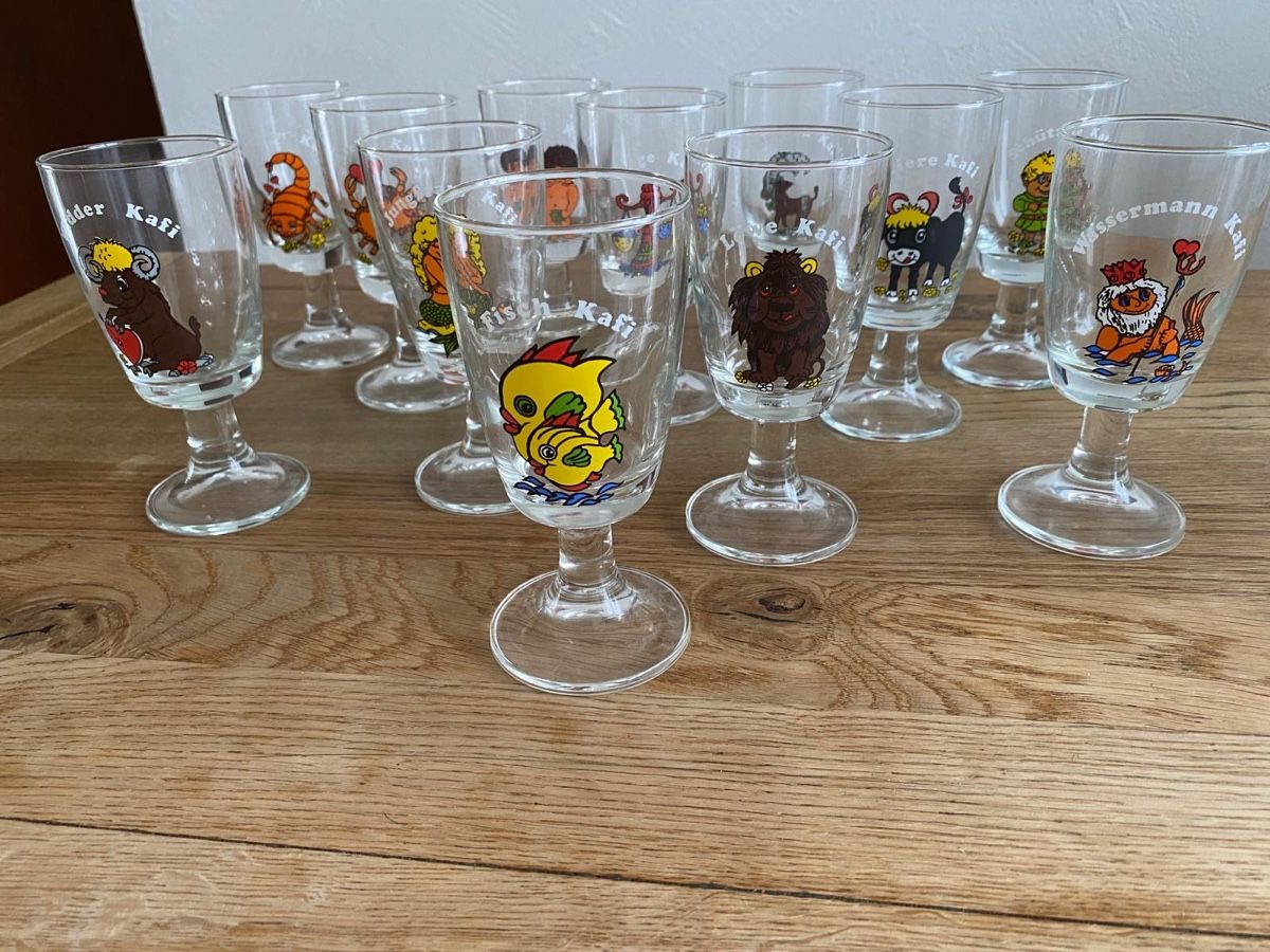 Bicchieri: 12er Set Horoskop Sternzeichenli-Kaffeegläser – Usato da Dübendorf venduto da Daniv09