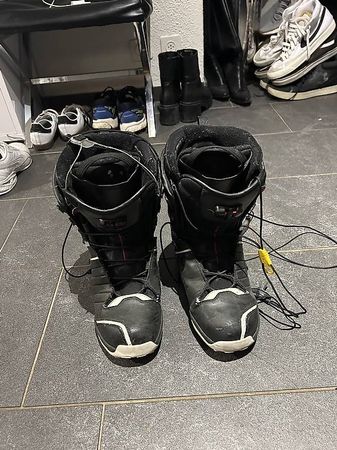 Salomon F20 Snowboard Boots ? Größe EU 45 ? Schwarz