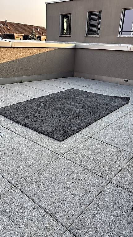 Tapis: Teppich grau Ikea – D'occasion à Niederwangen BE par jan_p2tb