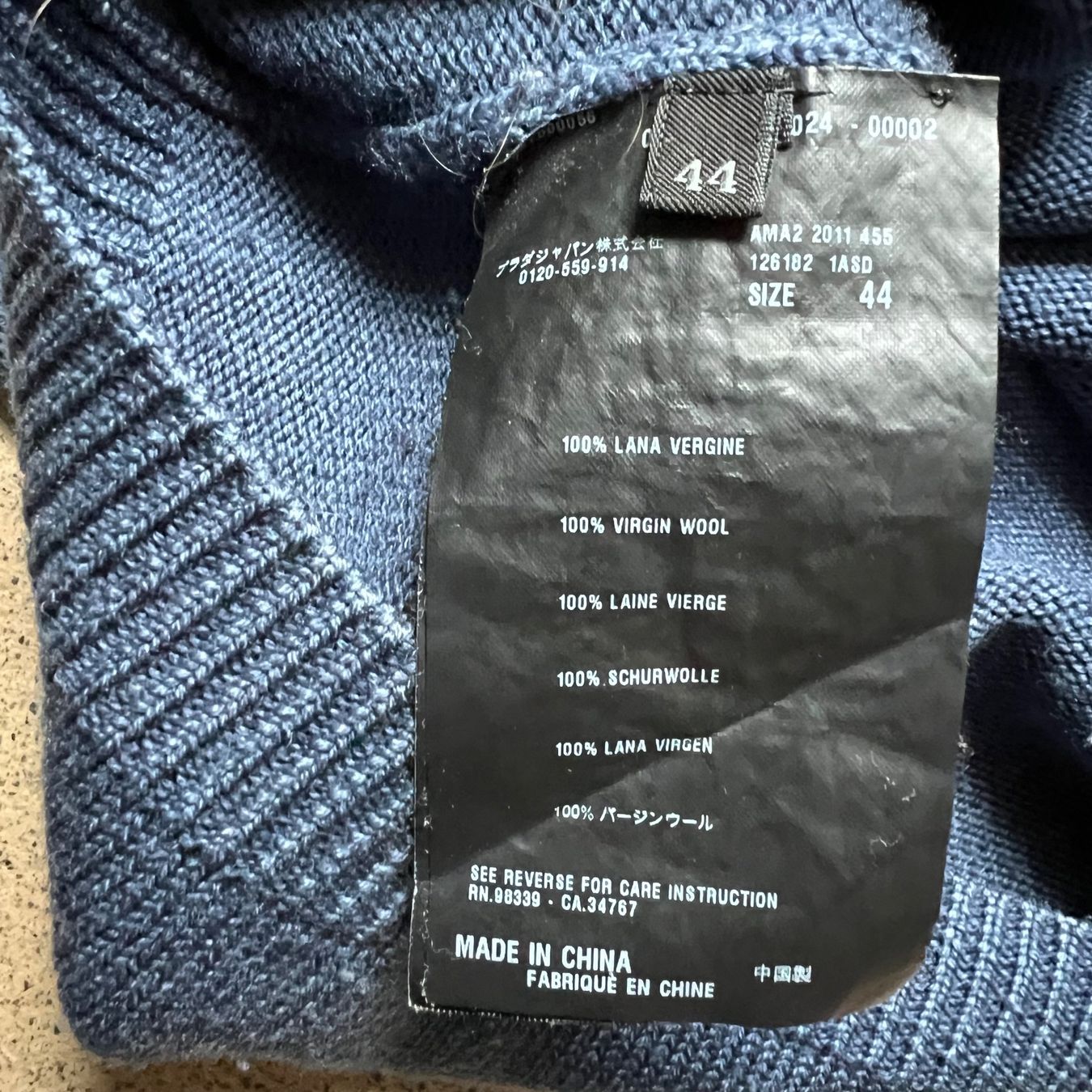 Prada Pullover & Sweatshirts: PRADA Rollkragen Pullover 💙 – Gebraucht aus Zürich von ClosetQueen 9