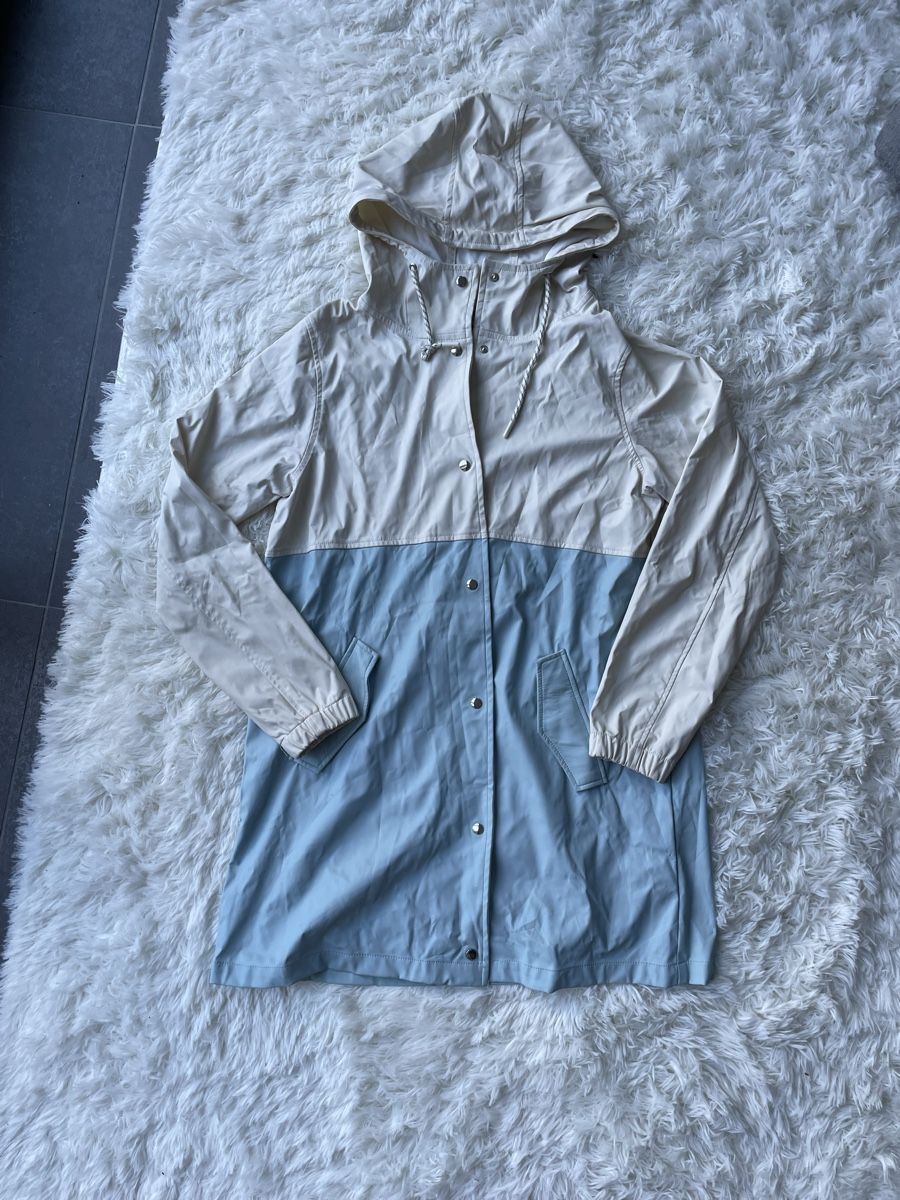 Giacche: Veste imperméable bi-matière, style k-way  – Usato da Lausanne venduto da mau_6tnl 1