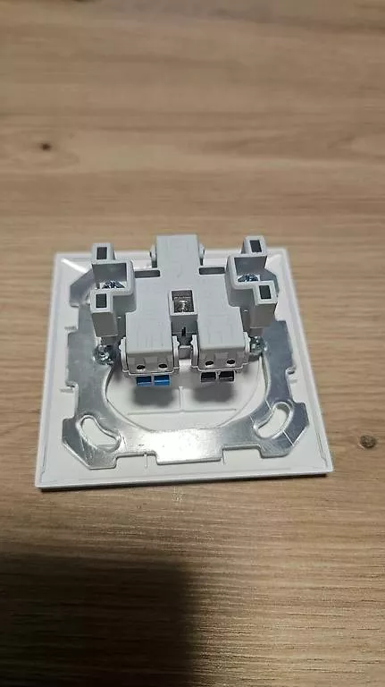 Stecker: Steckdose UP T13 – Neu (gemäss Beschreibung) aus Buochs von D.Scheuber 1