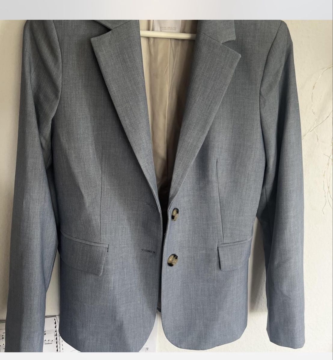 Mango Completi & Tailleur: Light blue/grey Mango blazer 🤍 – Nuovo (secondo la descrizione) da Zürich venduto da jna_265b 2
