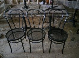 Lot de 5 tables de bistrot et 16 chaises