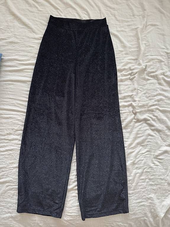 Pantaloni: Pantaloni brillantinati  – Nuovo e nell'imballaggio originale da Vacallo venduto da zoe_227m