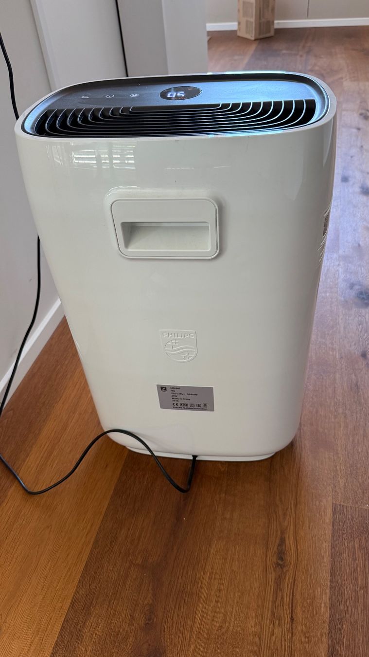 Philips Purificatori d'aria: Philips Luftreiniger AeraSense AC2887/10 – Usato da Erlinsbach venduto da chr_y2g9 2