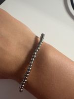 Elegantes Silberfarbenes Armband - Zeitloser Schmuck