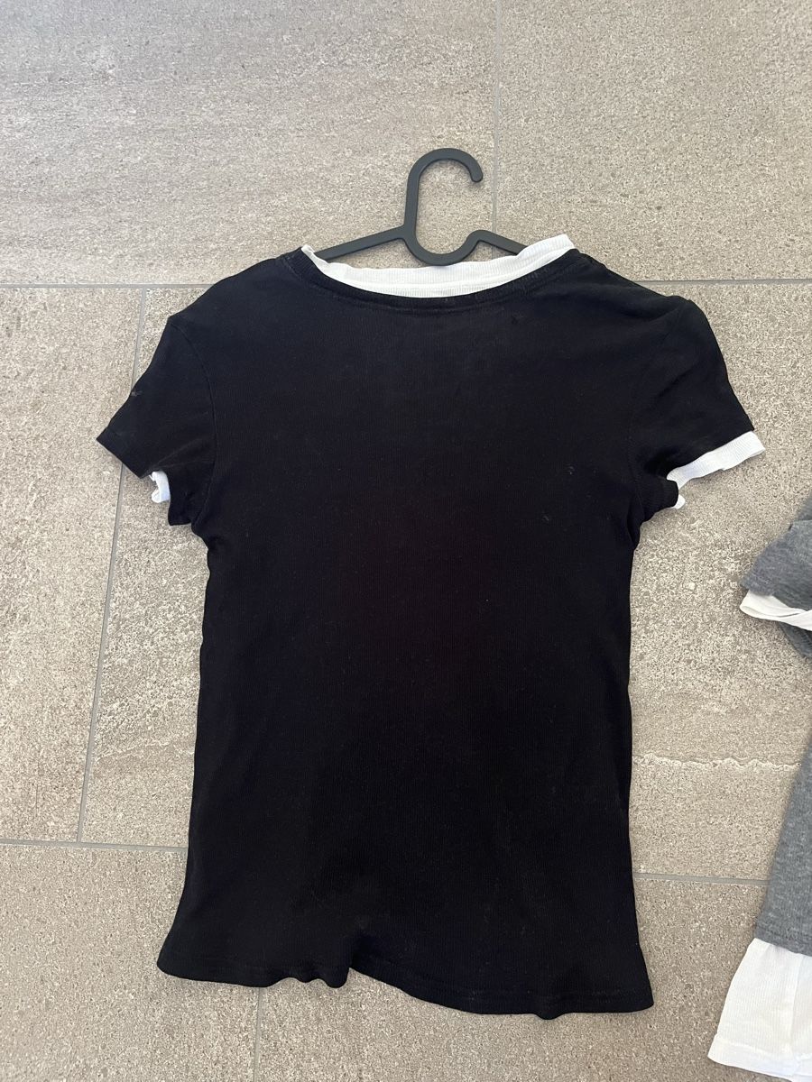 Massimo Dutti T-Shirts: 2x Massimo Dutti T-Shirt Gr. M – Gebraucht aus Sevelen von sar_hmx8 4