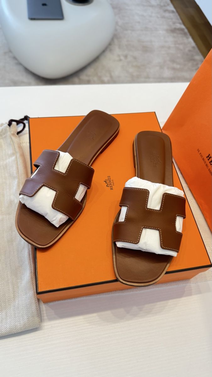 Hermès Chaussures femmes: Hermes Oran Sandalen 39 – D'occasion à Richterswil par dijanavuk 4