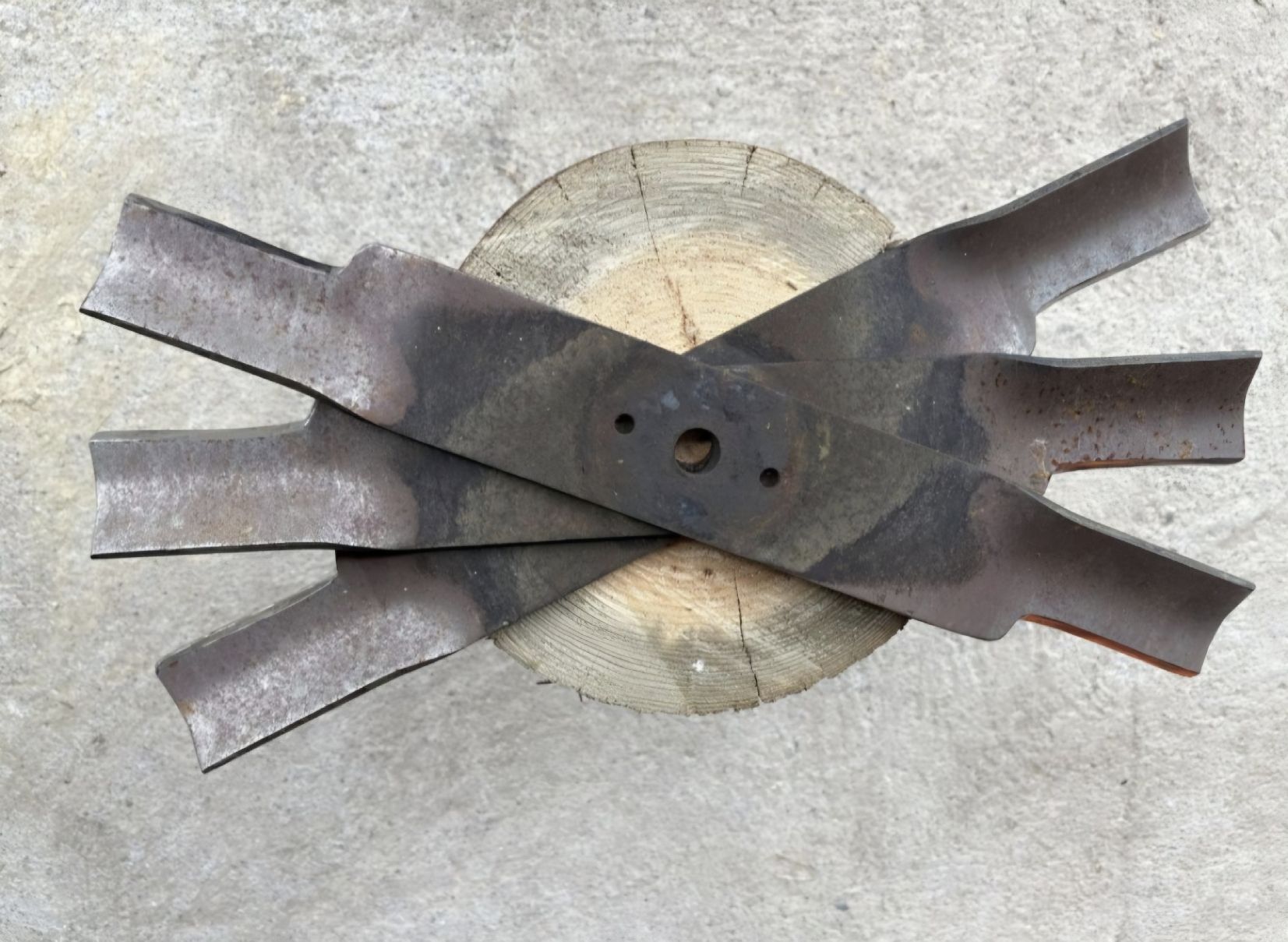 Tutte le macchine: Sichel-Mulch-Mähwerk  – Usato da Heimberg venduto da GarageOne 4