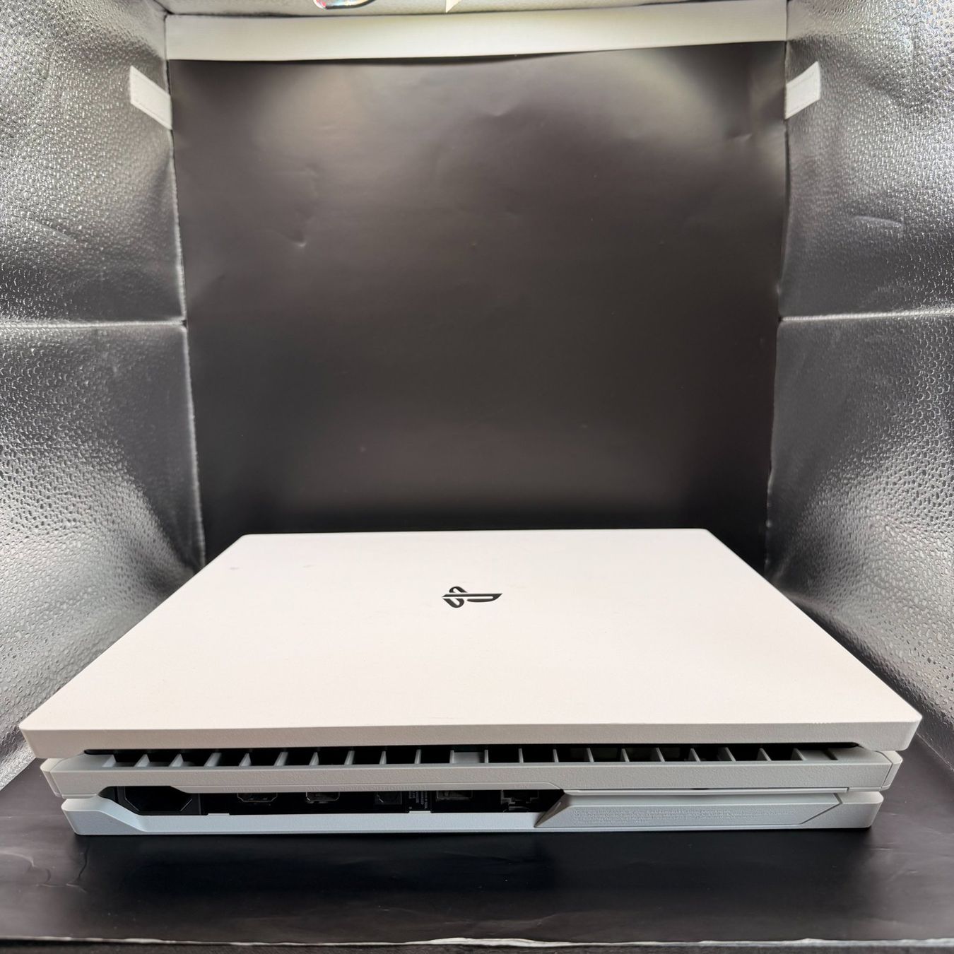 Sony Consoles: Playstation 4 Pro 1TB Weiss – D'occasion à Düdingen par Nerdworld 6