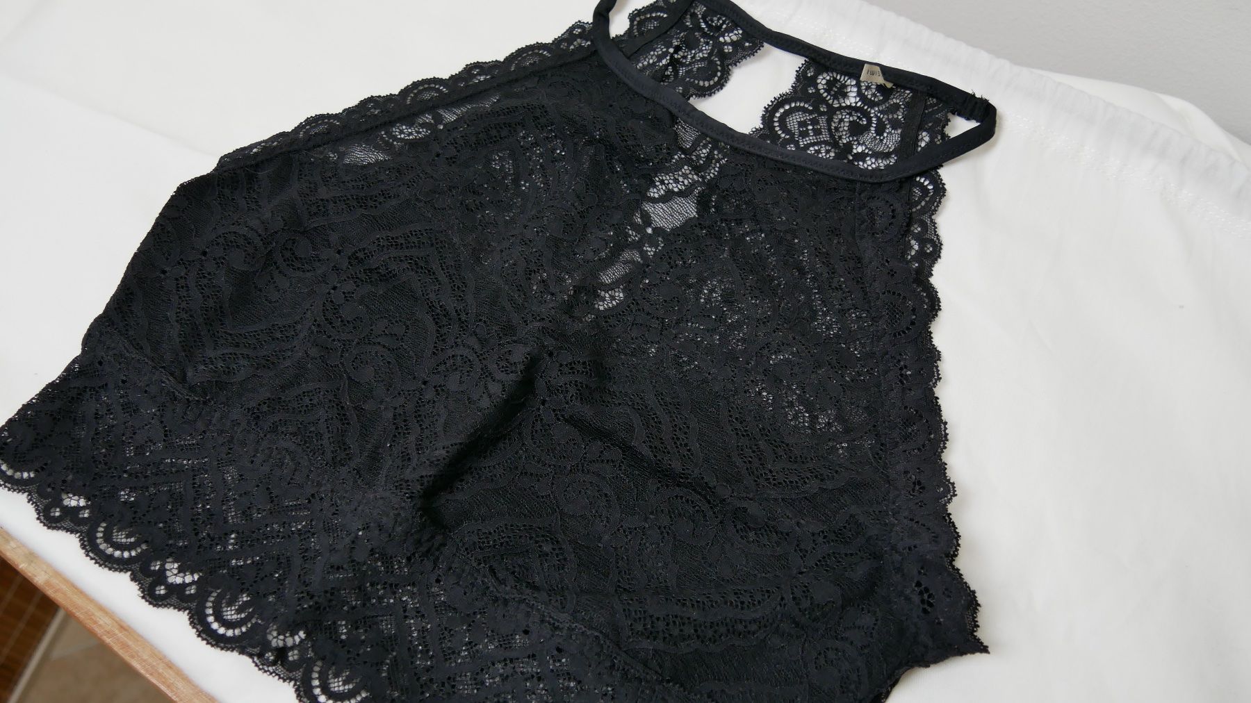 Intimissimi Altra biancheria intima: Intimissimi Bustier Bralette BH Spitze Luxus – Nuovo (secondo la descrizione) da Zürich venduto da julia_vina