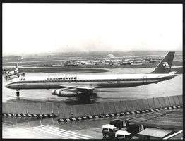 Fotografie Flugzeug Douglas DC-8, Aero M