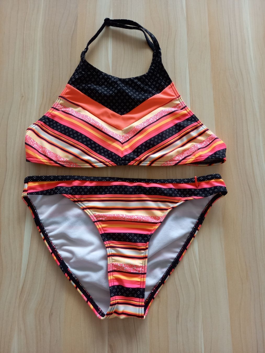 Costumi da bagno & Bikini: Bikini für Mädchen in ca. Grösse 158 – Usato da Obernau venduto da Corolli