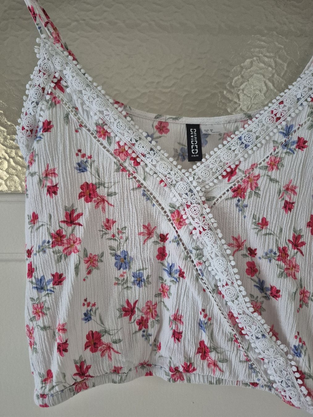 H&M Top: Crop top à fleurs H&M Divided 36 – Usato da Lausanne venduto da claire1401 2