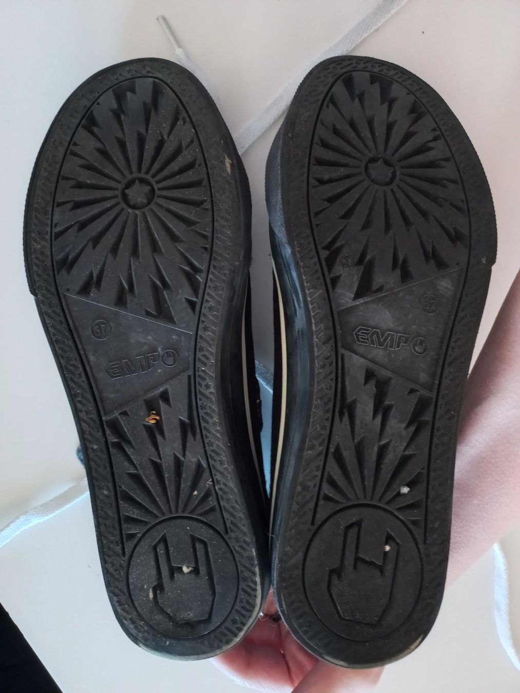 Scarpe da uomo: Sneakers EMP Rock Rebel Gr. 37 – Usato da Arbon venduto da rispi89 2