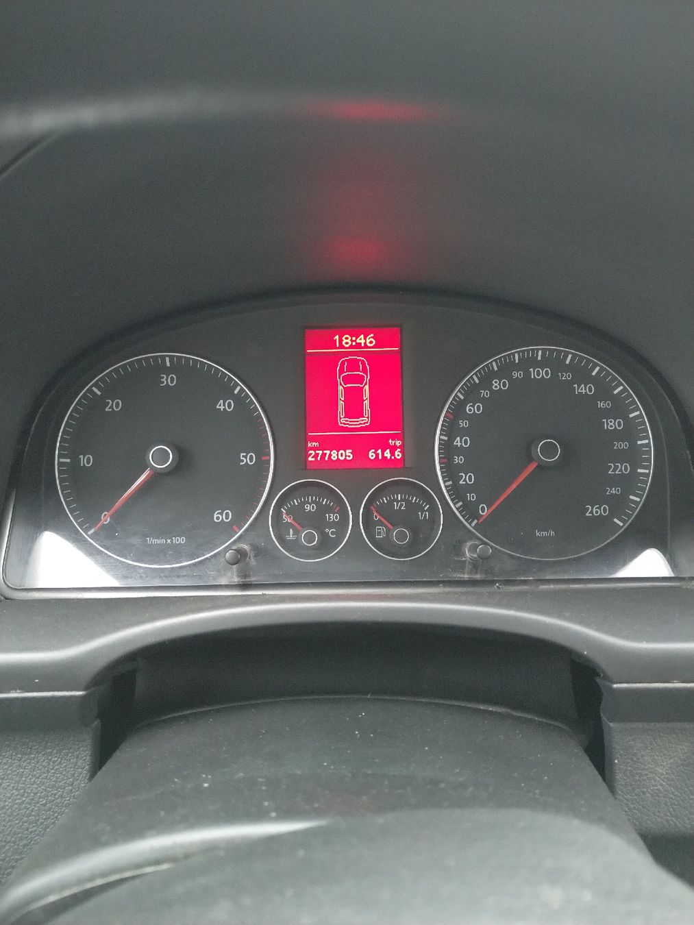 VW Véhicules utilitaires: VW Caddy 1.9 TDI 4 Motion – Défectueux à Bévilard par Fendtfarmer3s 5