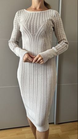 Robe en maille GUESS beige longueur 105cm taille М
