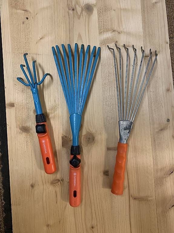 Tous les outils: Gartenwerkzeug - Handwerkzeug – D'occasion à Zofingen par zofredam