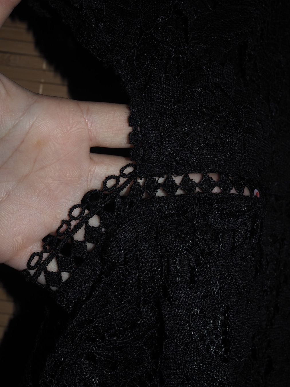 Vestiti: Schickes, schwarzes Spitzenkleid - Gr. S – Nuovo (secondo la descrizione) da Luzern venduto da MweziMystique 7