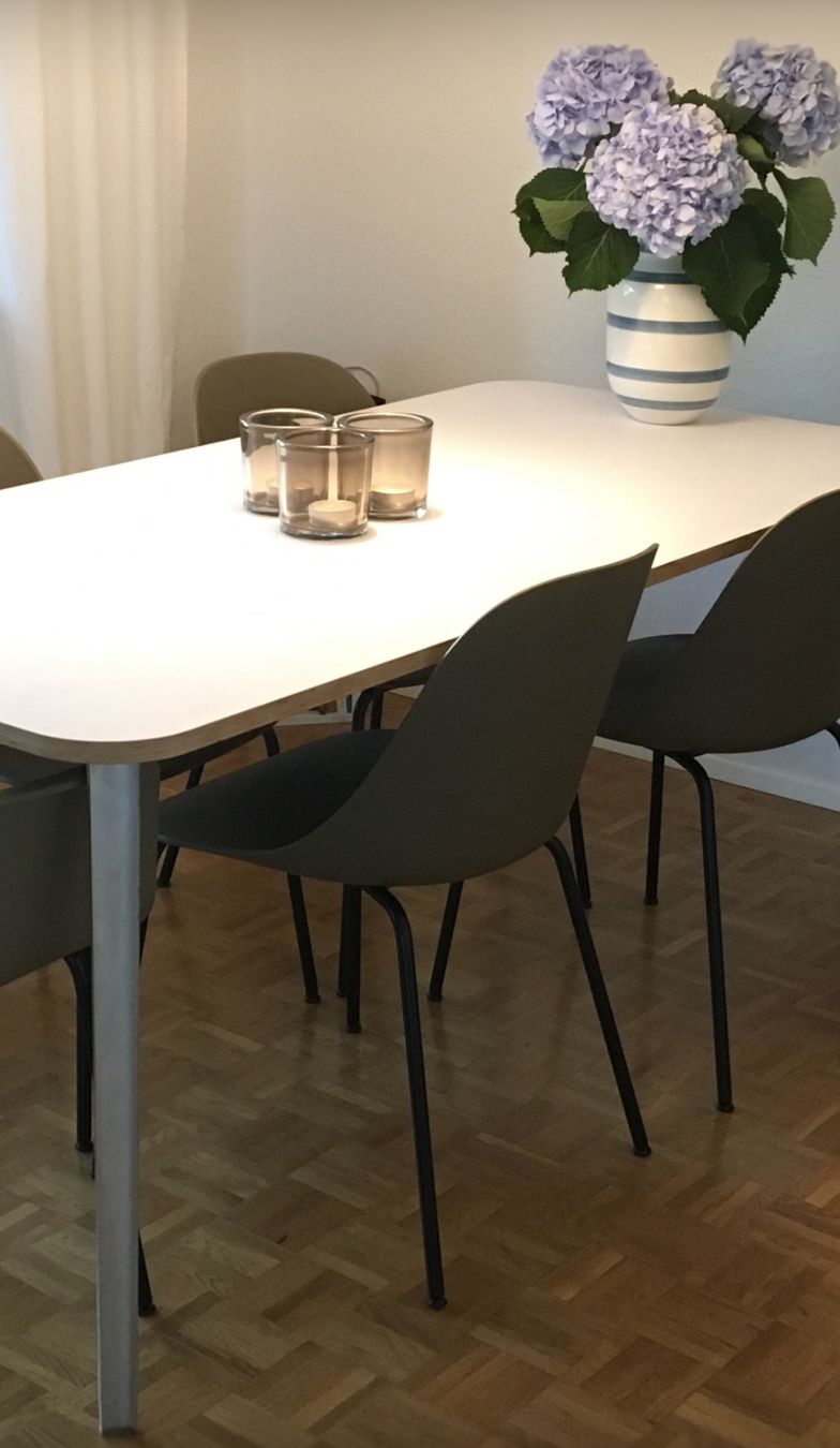 Tavoli: Skandinavischer Designer Esstisch – Usato da Herrliberg venduto da Julianopie