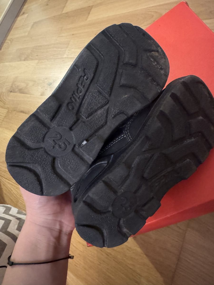 Scarpe per ragazzi: Kinder Winterstiefel Grösse 25 gute Zustand – Usato da Winterthur venduto da Lili0708 1