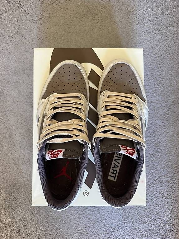Scarpe da uomo: Jordan 1 travis reverse mocha, EU45 – Usato da Genève venduto da ale_7jvv 2